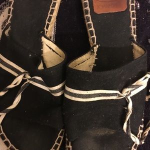 Joan & David circa slip shoe  9 espadrille look 👀